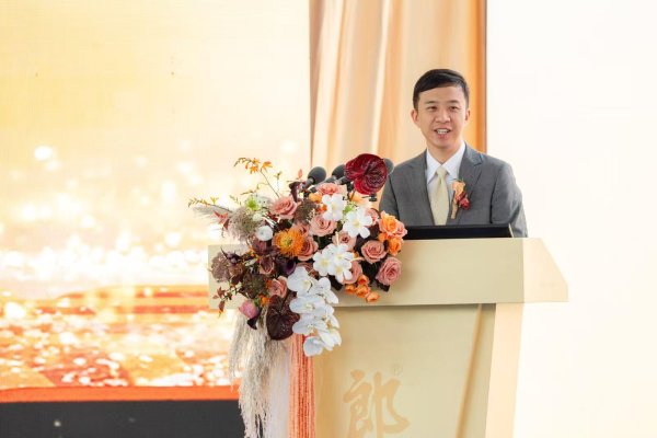云管家 龙马郎被明确为“超长期大单品”，对标酱香系列青花郎、红花郎